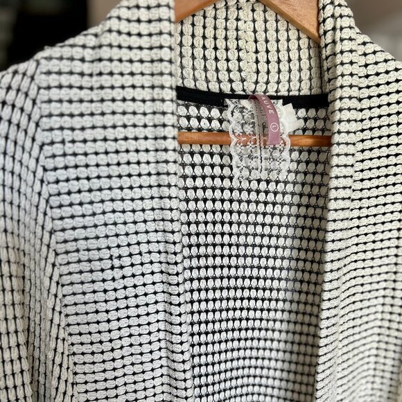 Mauve Brand Black and White Textured Grid Pattern Open Cardigan Womens Size L - Picture 4 of 9